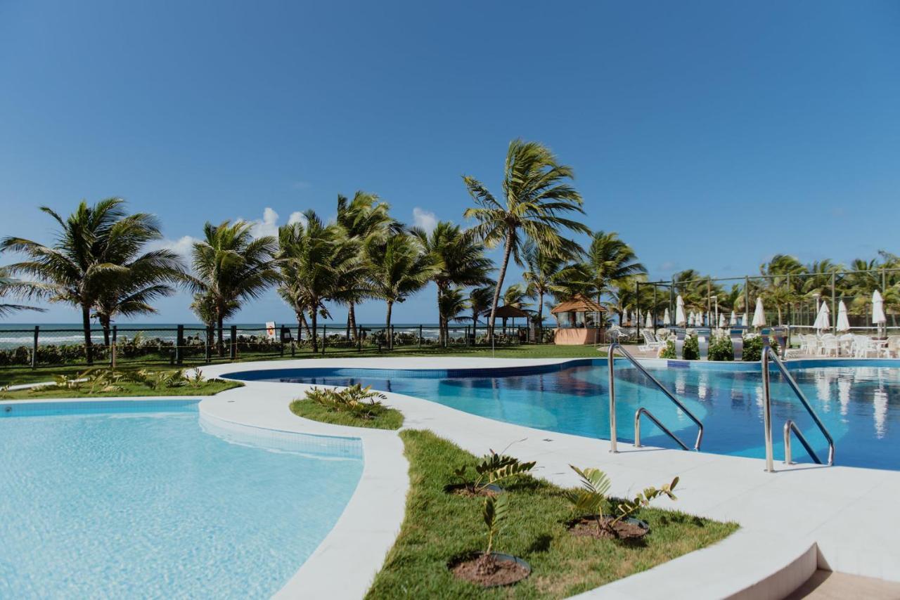 Flat Guarajuba Beira da Praia pé na areia Exterior foto