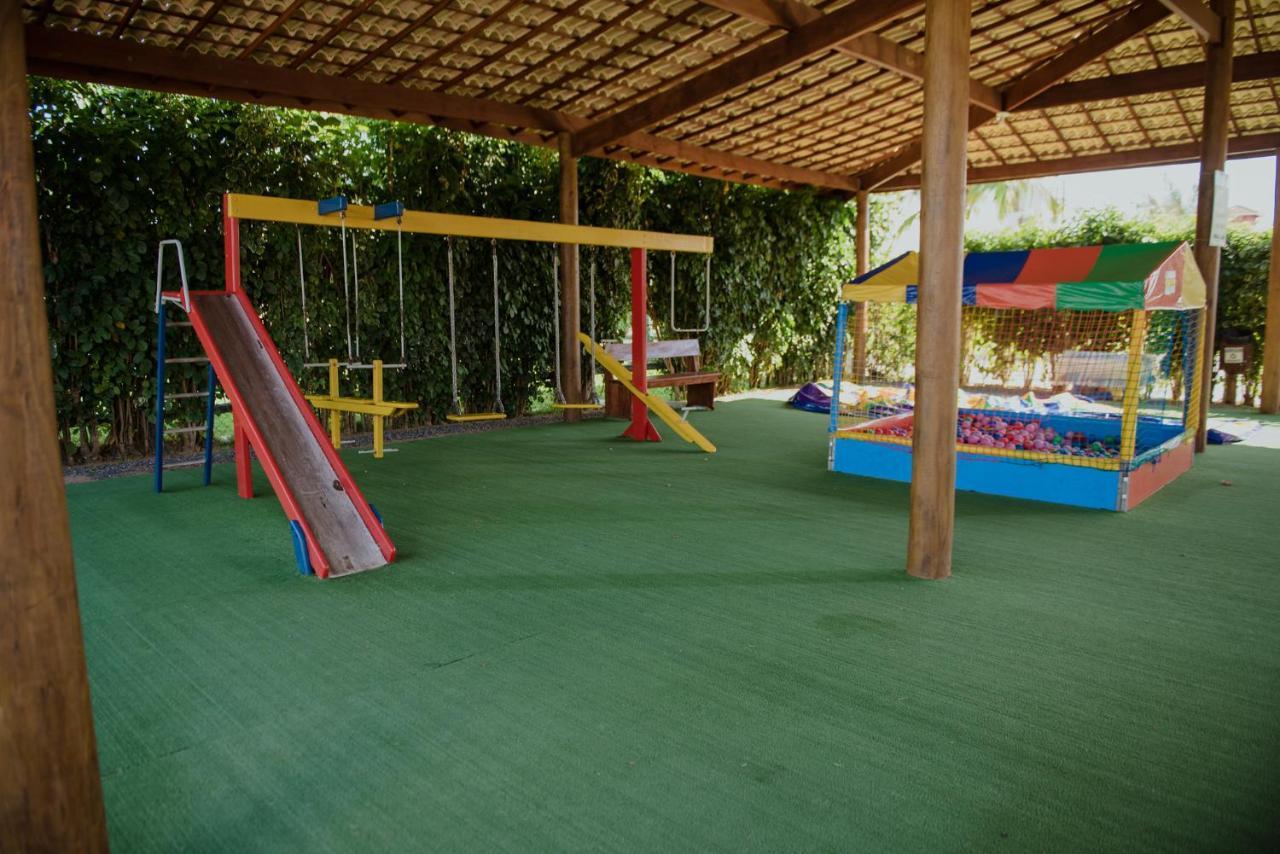 Flat Guarajuba Beira da Praia pé na areia Exterior foto